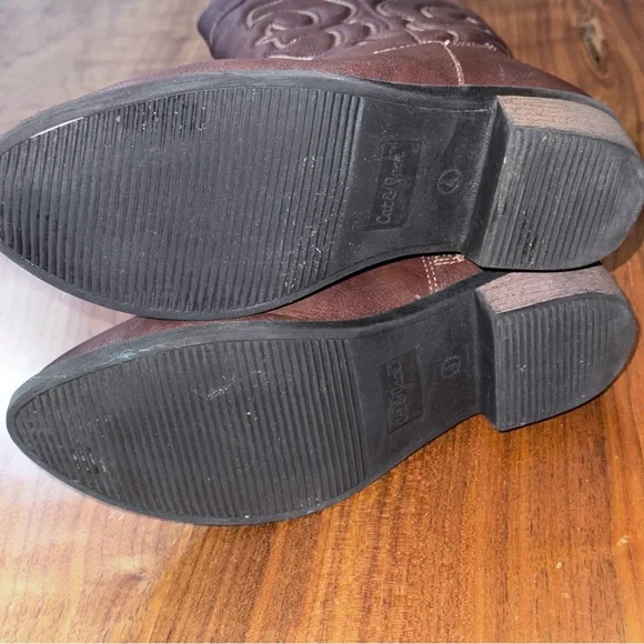 Kid’s Western Boots from Cat & Jack. Size Big Girls 4. - Picture 9 of 16